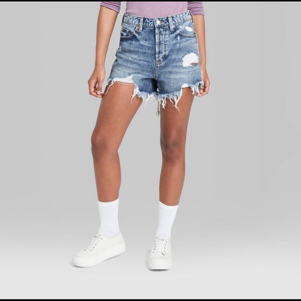 Women’s High Rise Frayed Hem jean Shorts